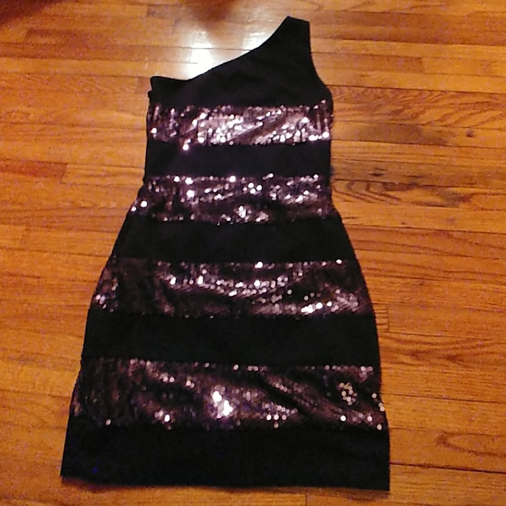 NWOT Zoompy One Shoulder Sequin Mini Dress